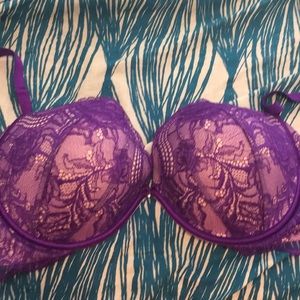 Victoria’s Secret plunge bra